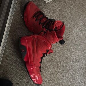 Men's Athletic Shoes - Red